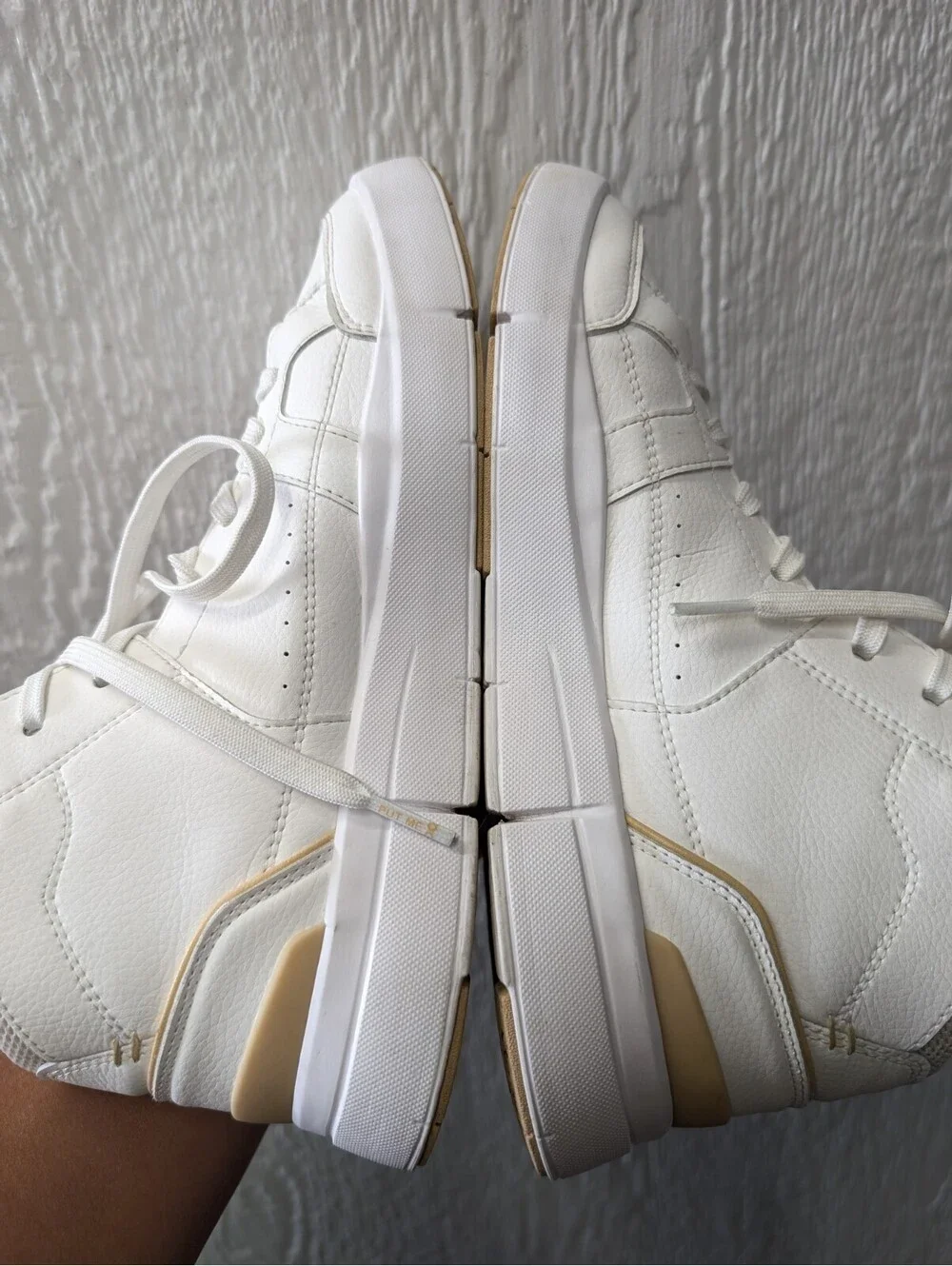 On Cloud The Roger Clubhouse Mid Tennis White Sand Sneakers Shoes Women's 8.5
